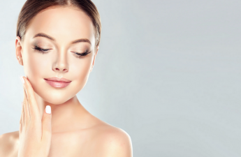 Brightening Face Mask: Natural Ingredients for Radiant Skin